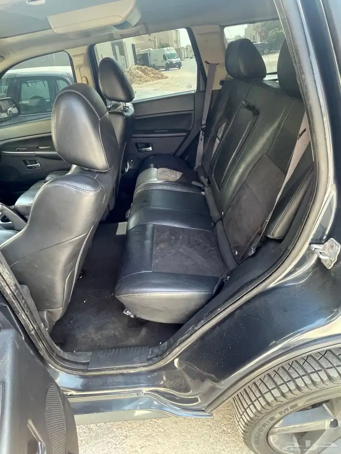 للبيع قراند شروكي srt 2008 5