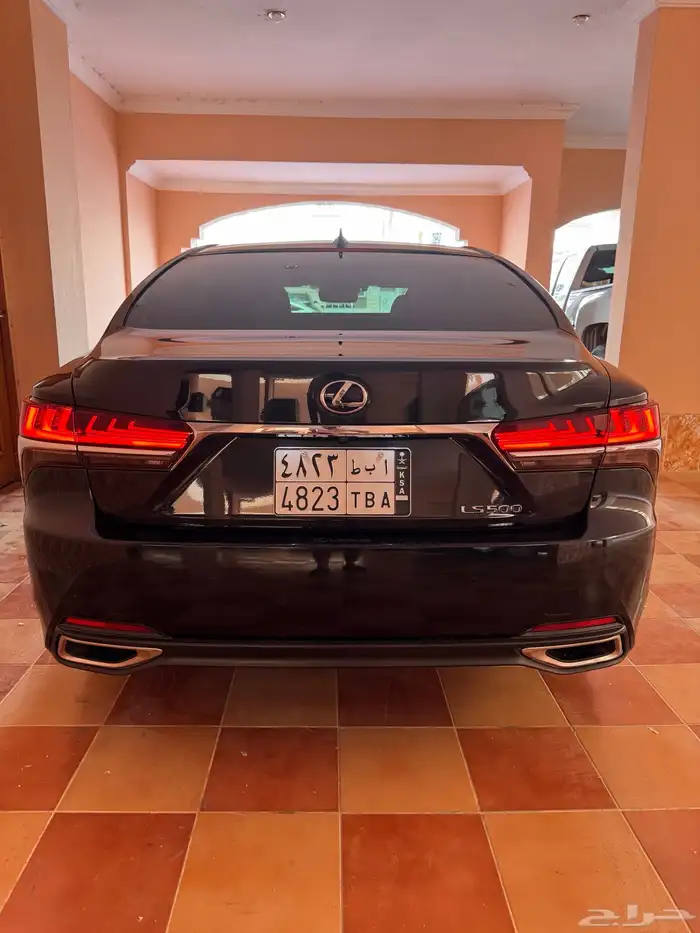 لكزس LS 500 2018 فل 11