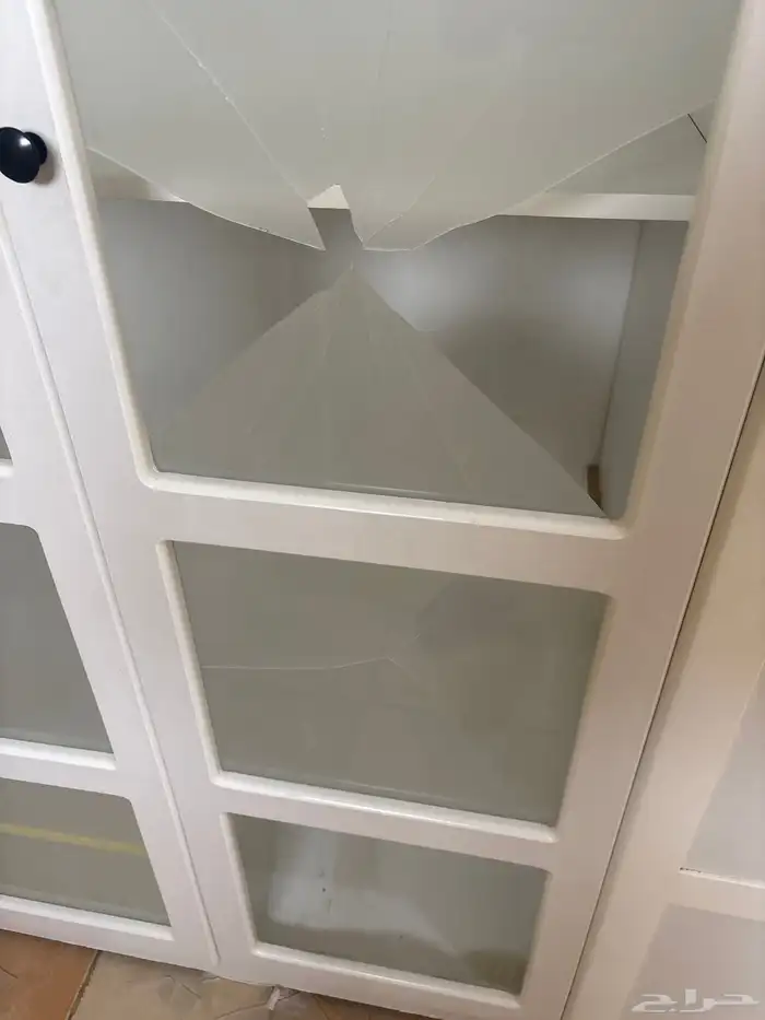 خزانة ملابس 1