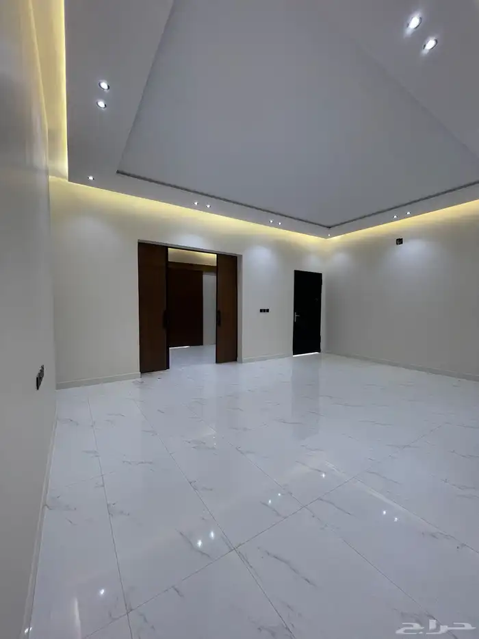 دور ارضي للايجار بحي البيان جديد تشطيب فاخر 4