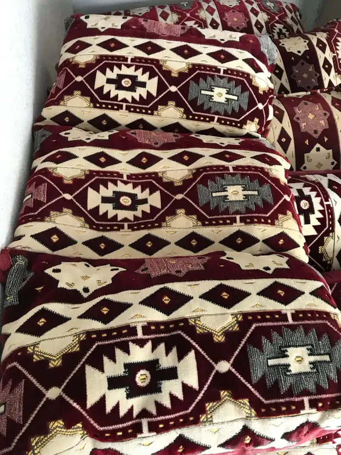 اثاث شعبي لم يستخدم 1