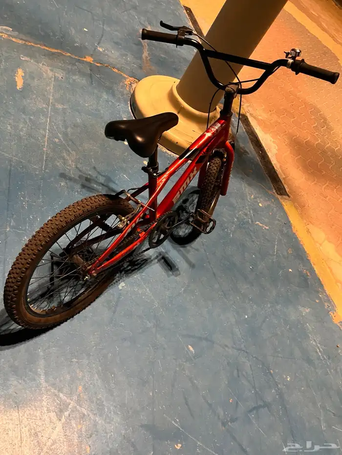 دراجة BMX شبه جديدة   مستخدمة 3 أشهر فقط بحالة ممتازة 1