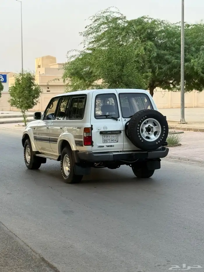 تويوتا VX.r بازعي استخدام نظيف 31