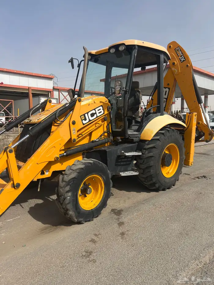 جي سي بي JCB للبيع المديل 2010 4