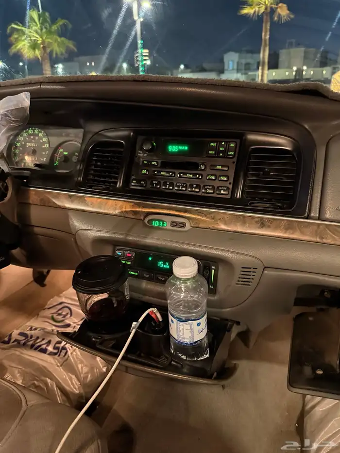 فورد فكتوريا 1998 12