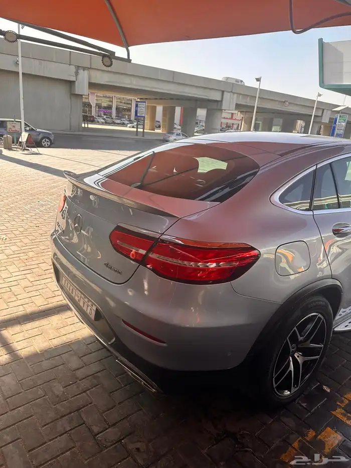 مرسيدس GLC 250 موديل 2018 3