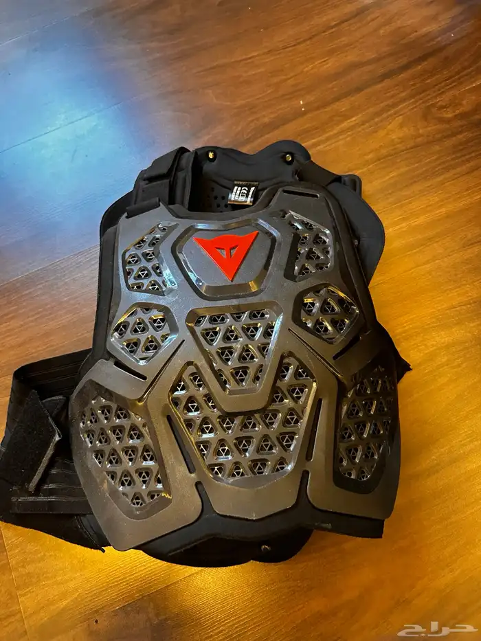درع حماية أصلي من شركة Dainese الإيطالية 1