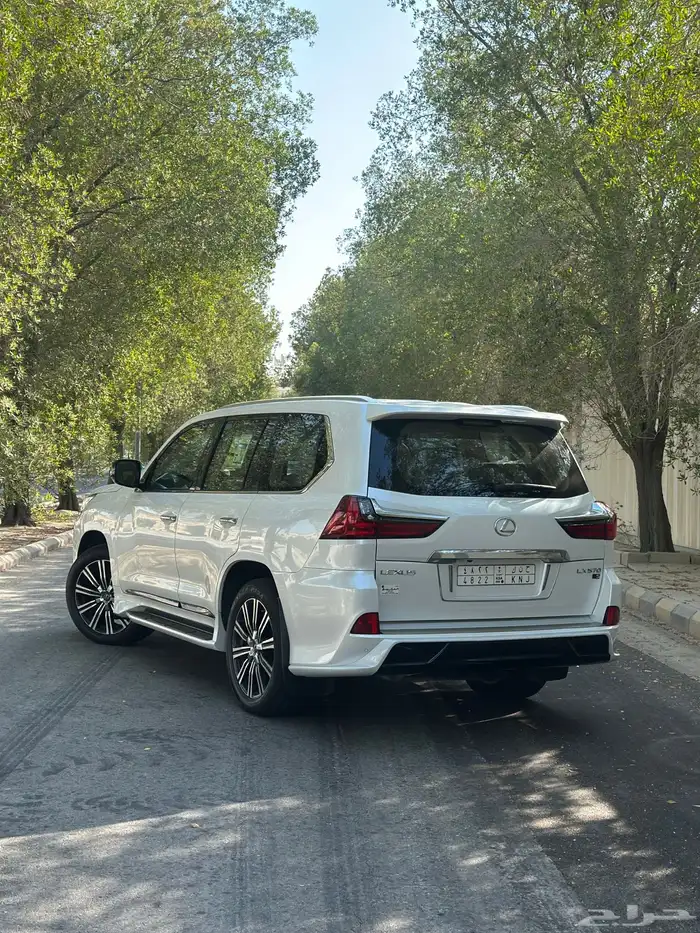 جيب لكزس LX 570 8