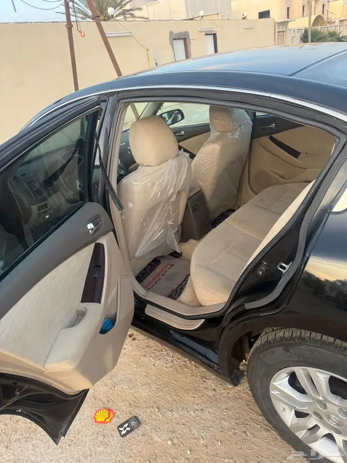 نيسان التيما 2011 5