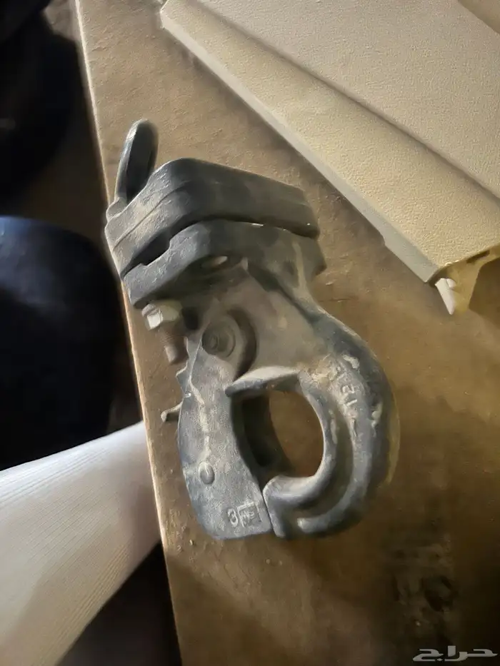 قطع للاندكروزر من موديل 2016 20