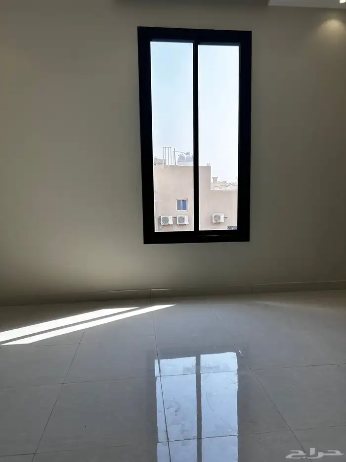 دور وملحق درج داخلي الأرضي استقبال رجال ونساء الملاحق ثلاث 24