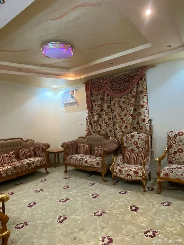 شقة مؤثثة للإيجار 3