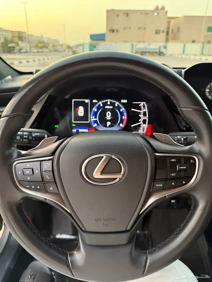 لكزس 250 ES سعودي 2023 بحالة الوكالة 13
