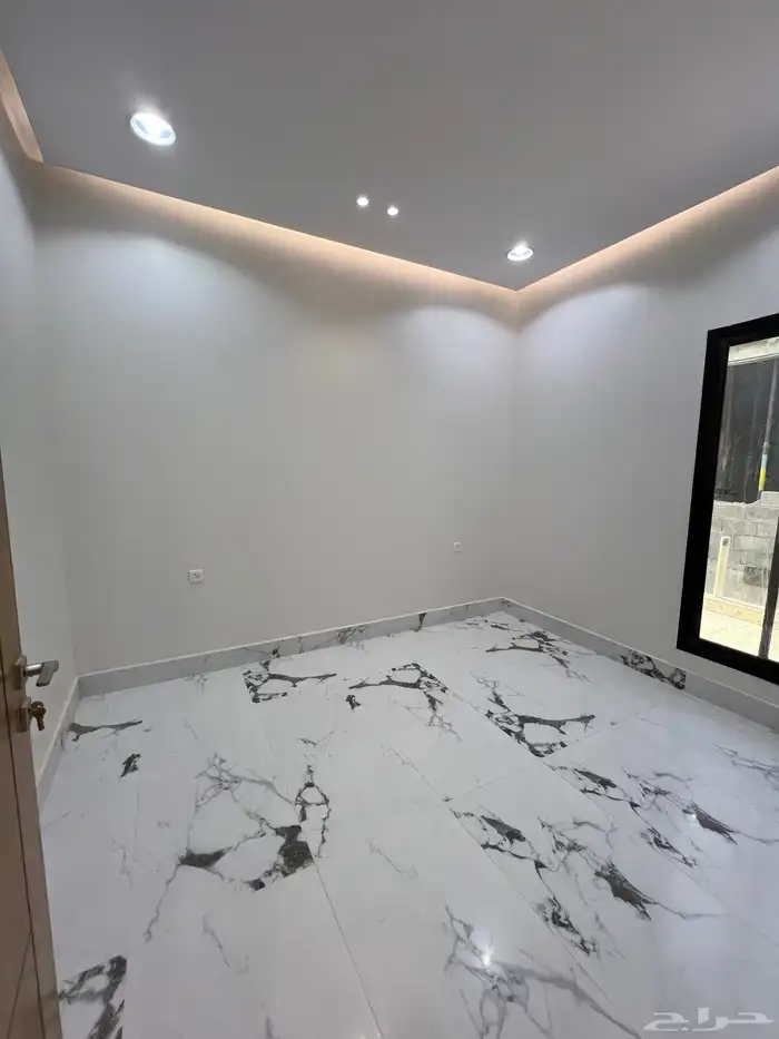 للبيع دور الاول حي المرجان شرق الرياض 11