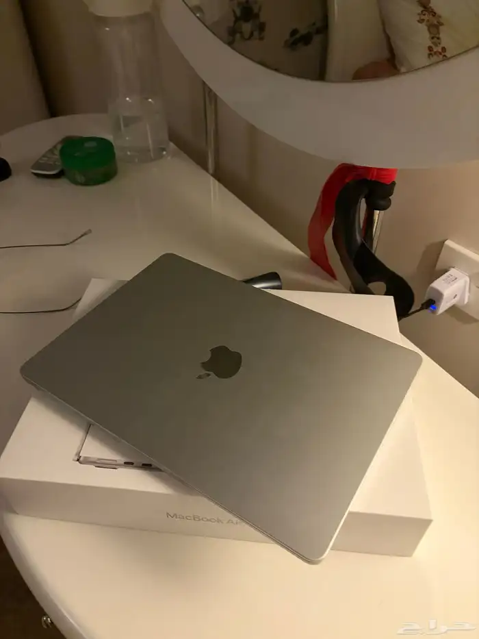 ماك بوك اير m4 0