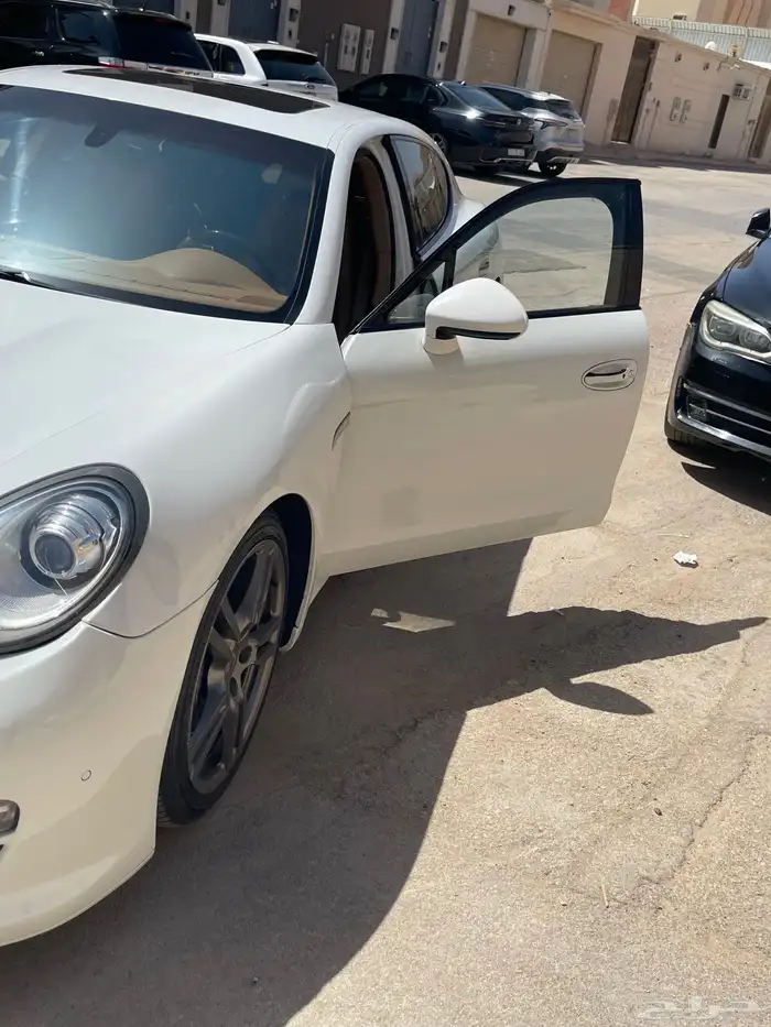 بورش بناميرا V6 نظيف جدا 6