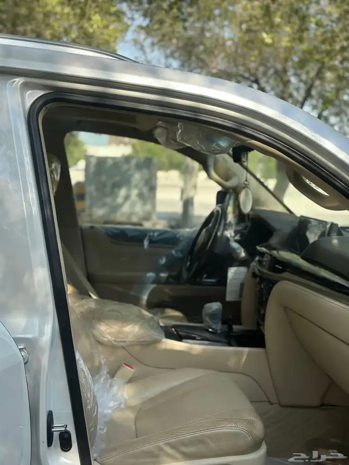 جيب لكزس LX 570 6