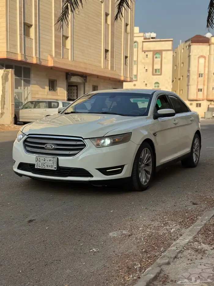 للبيع فورد تورس 2013 نص فل 10