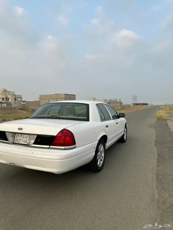 فورد كراون فاكتوريا 2011 0