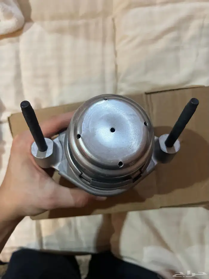 للبيع  كرسي قير جهة الراكب   كورفيت C7 5