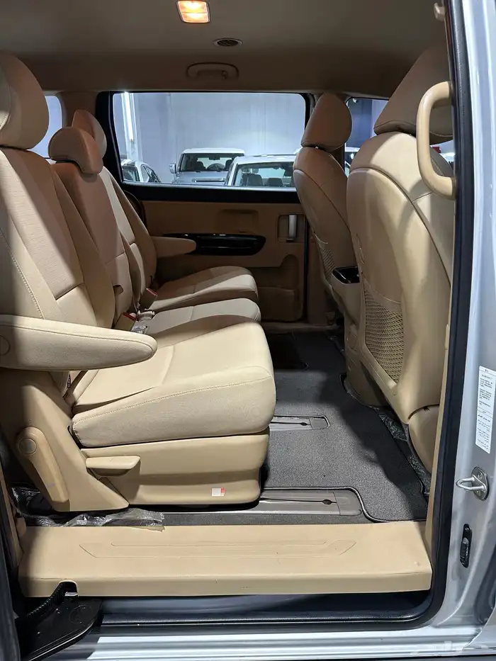 كيا كارنيفال فل 2020 تم البيع 31