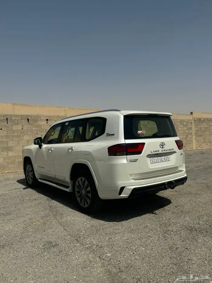 لاندكروزر 2022 ديزل للبيع 4