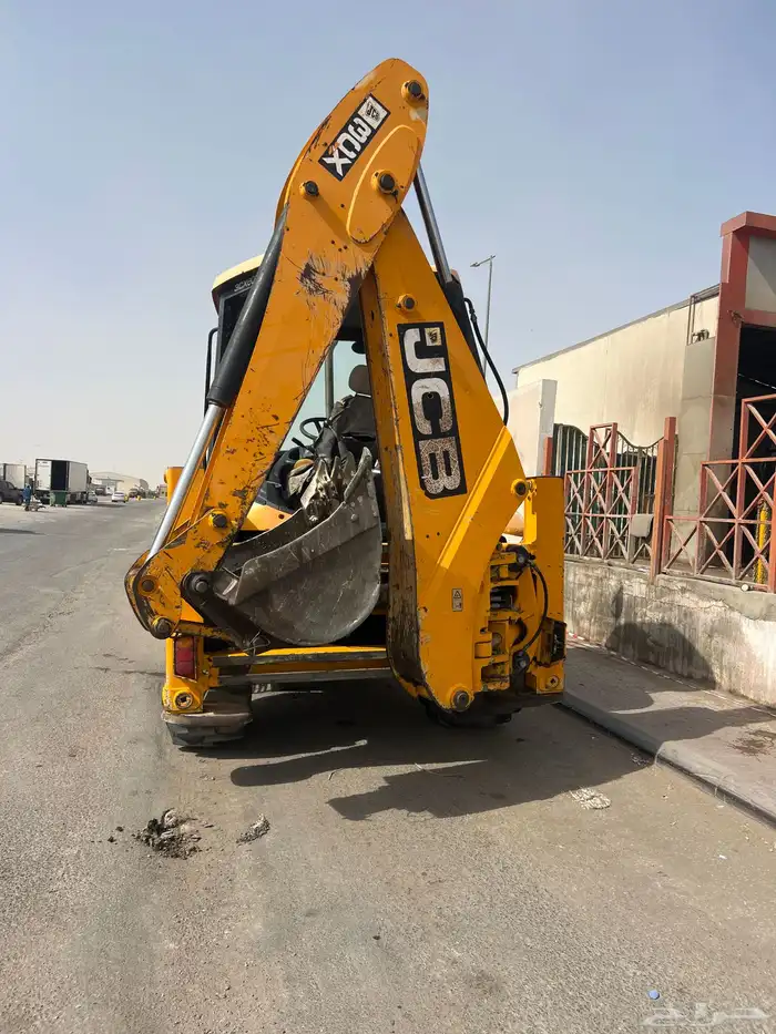 جي سي بي JCB للبيع المديل 2010 3