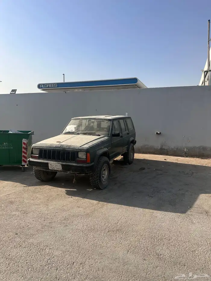 جيب شروكي للبيع 93 1