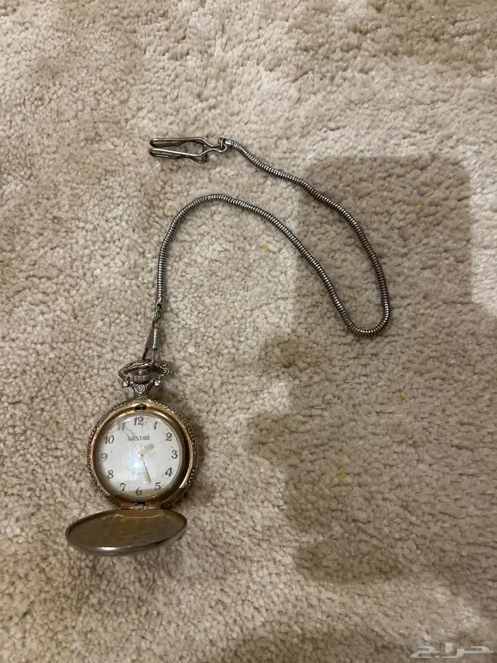 ساعة عمرها اكثر من 40 سنه من مكة المكرمه 0