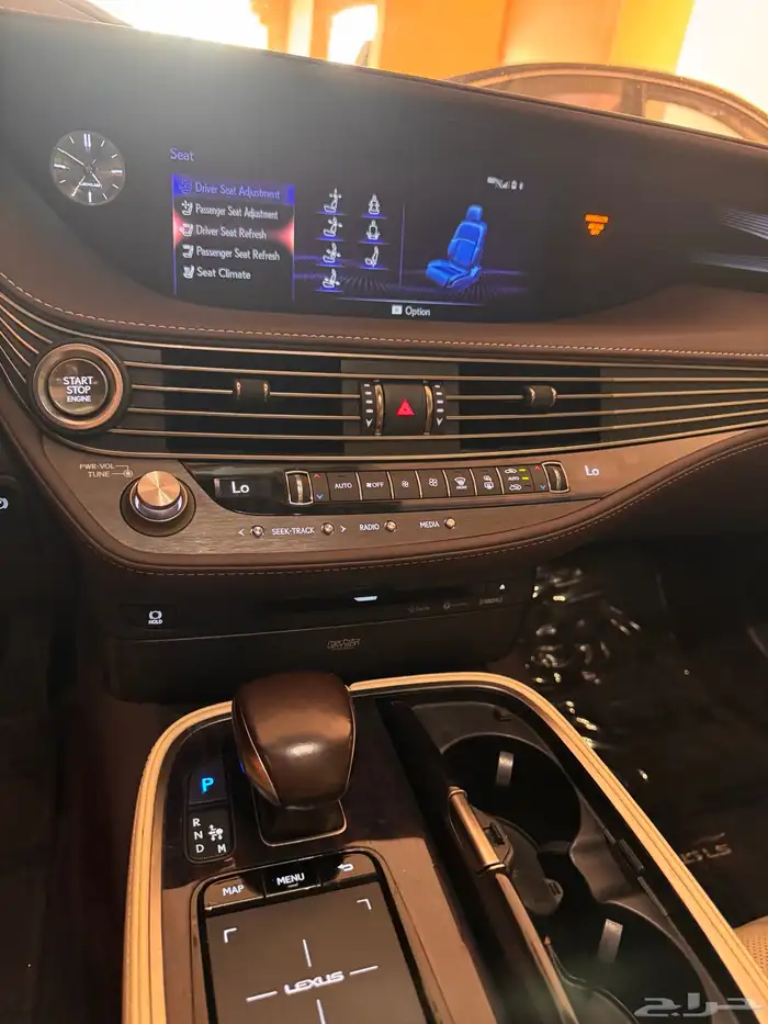 لكزس LS 500 2018 فل 28