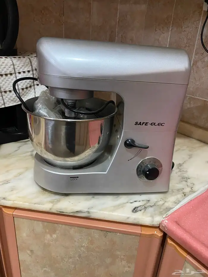 مكينه عجين نظيف شبه الجديد 0