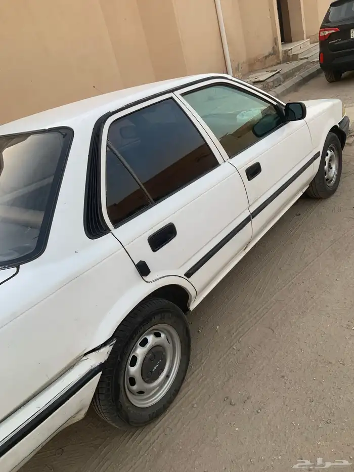 كورولا موديل 1990 نظيفه 4