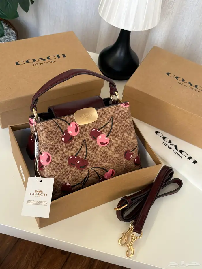 شنط كوتش شنط نسائيه شامل التوصيل ودفع عند الاستلام 22