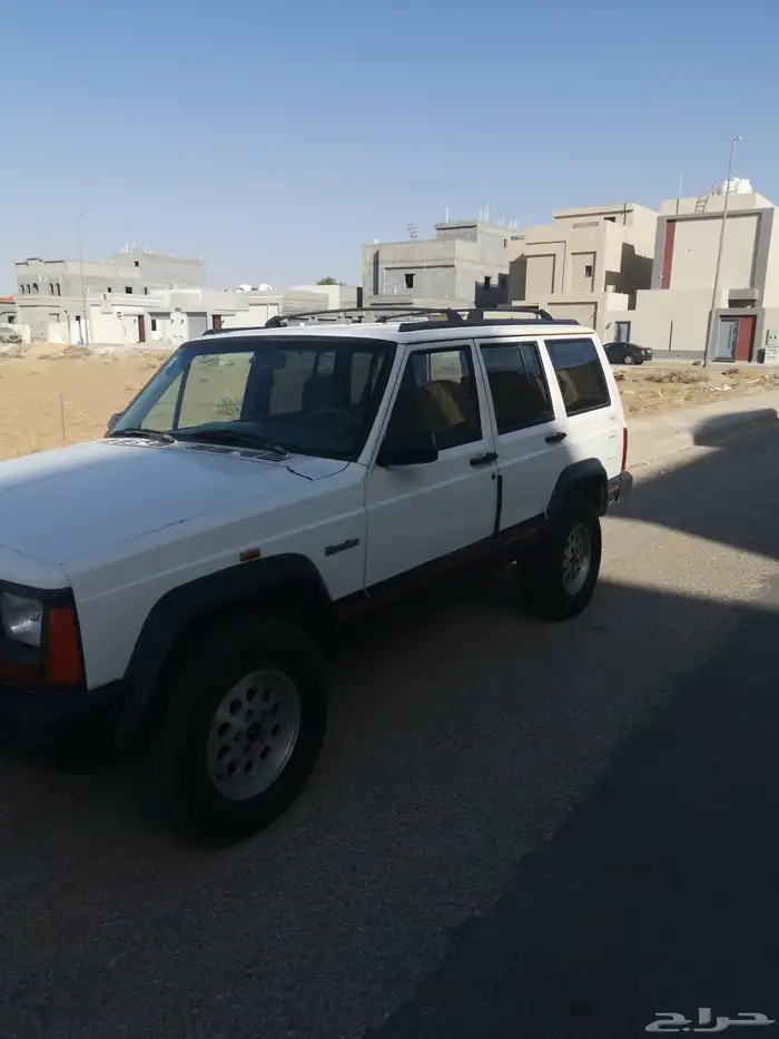 جيب شيروكي 96 نظيف 1