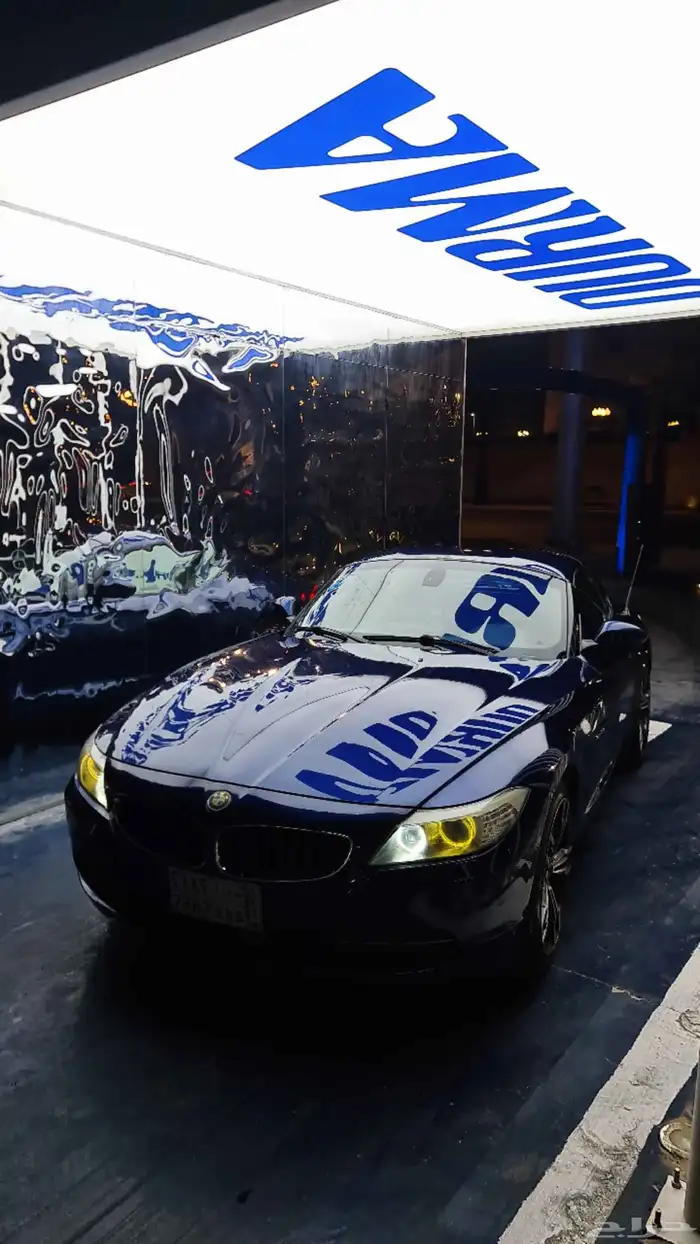 BMW Z4 2011 1