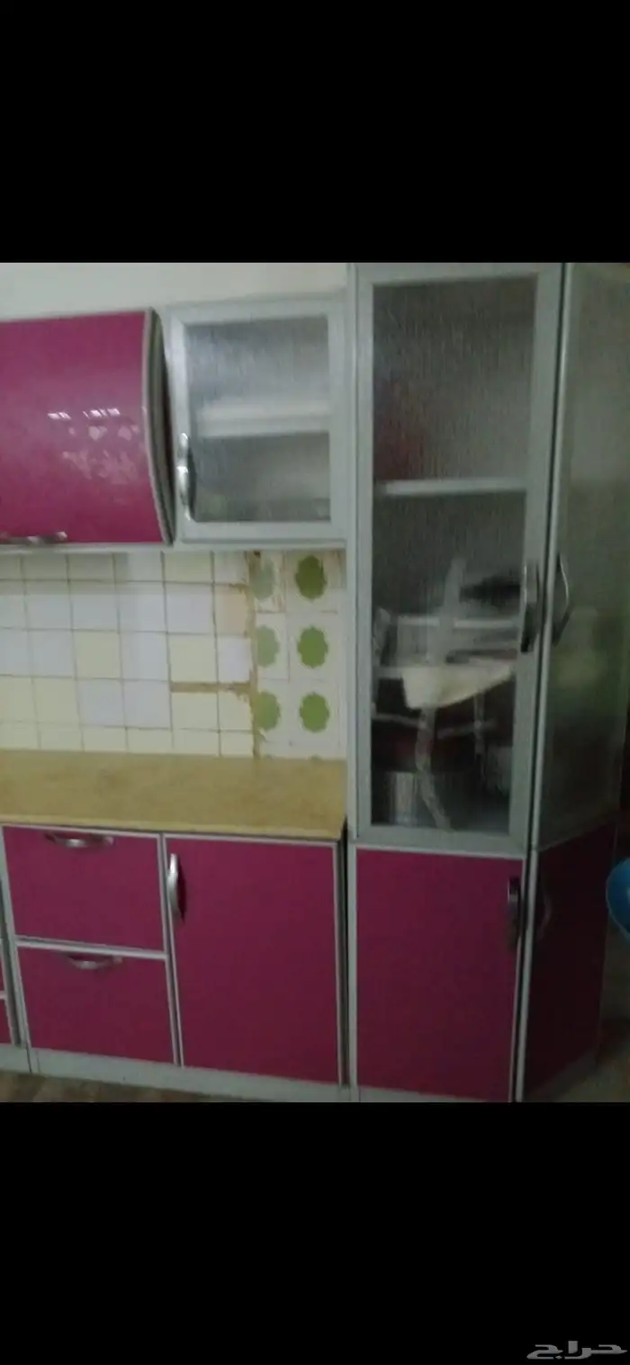 مطبخ نظيف للبيع ب 1300 ريال للتواصل 1