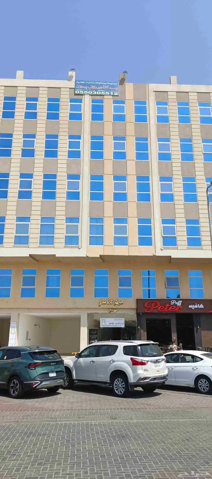 مكاتب فاخرة وجديدة 0