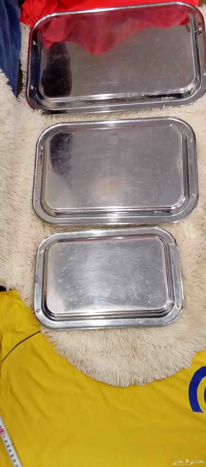 طقمين صواني ياباني نظيفة عدد الكل 6 حبات 8