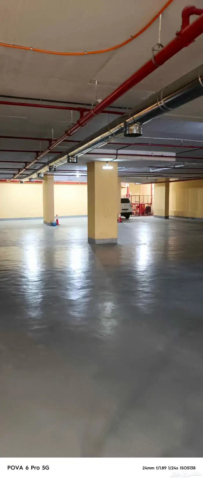 مكاتب فاخرة وجديدة 6