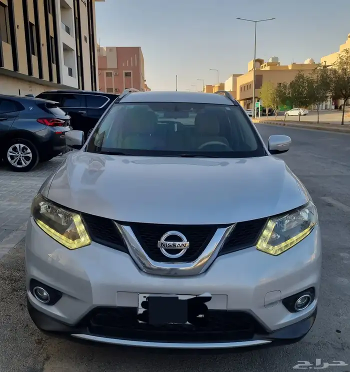 للبيع  نيسان إكس-تريل 2015 - دفع رباعي (4x4) 0