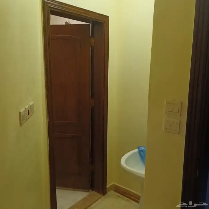 شقه للبيع بحي الواحه جده 7