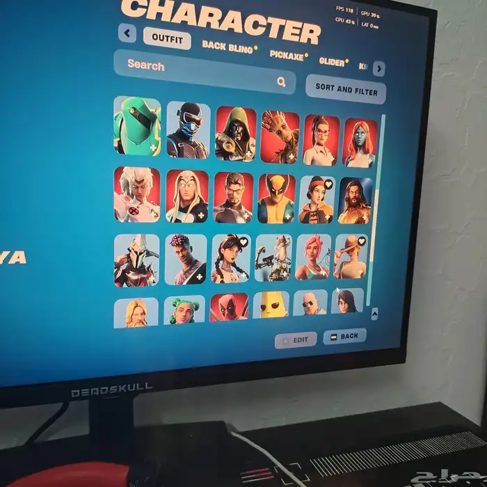 حساب فورتنايت وركت ليج مع بعض للبيع. 30