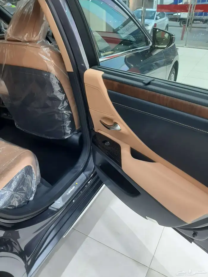 لكزس 350 سي سي 2025 5