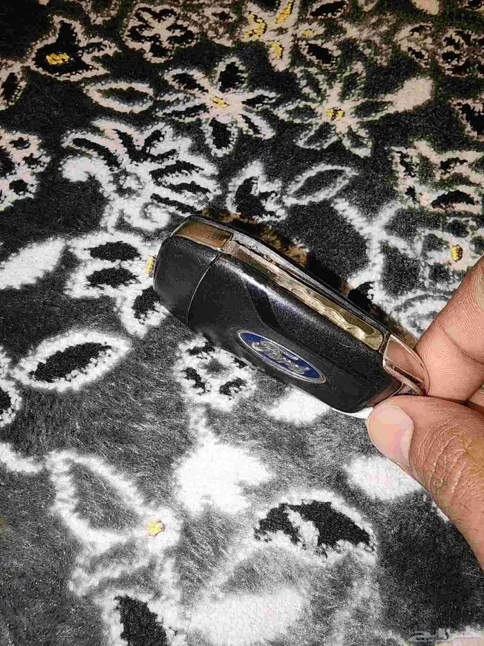 مفتاح تويوتا هايلوكس .انوفا .فورتشنر. وفورد 2