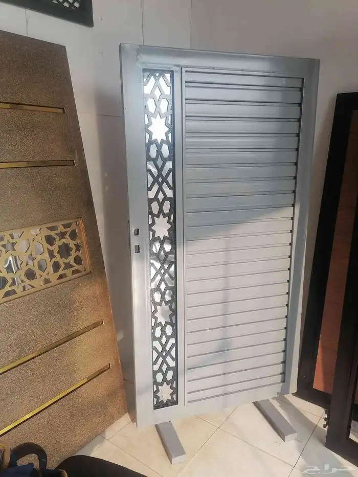 ورشة التميز للحداد ابواب حديد شبابيك هناجر دربزين قرميد 0