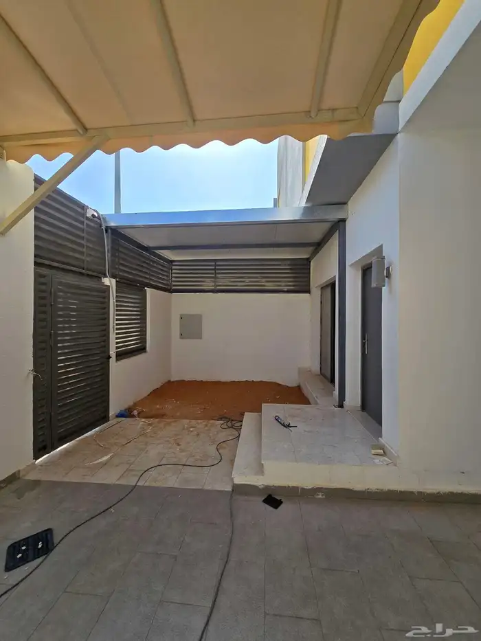 ساندويش بانل 10