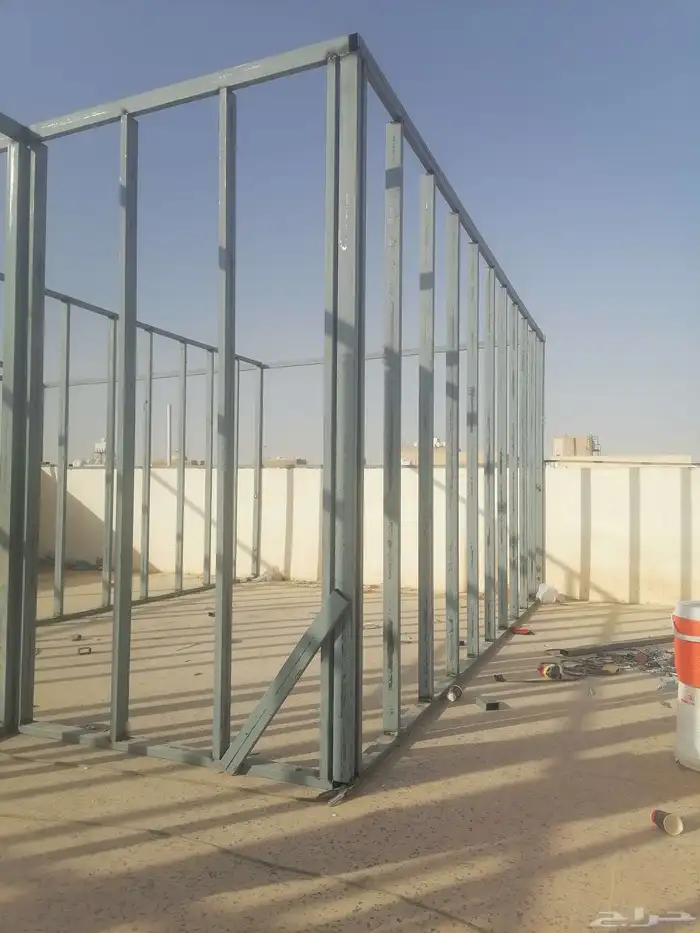 توريد تركيب ساندويش بانل بناء غرف سندويش بانل 18