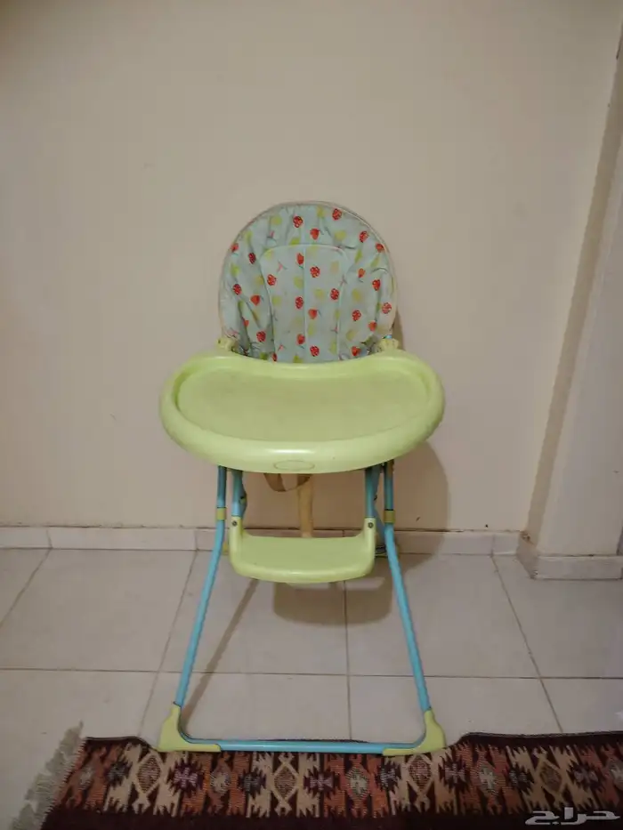 دراجه للبنات وكرسي طعام للاطفال وكرسي هزاز جميعهم مستعملين 1