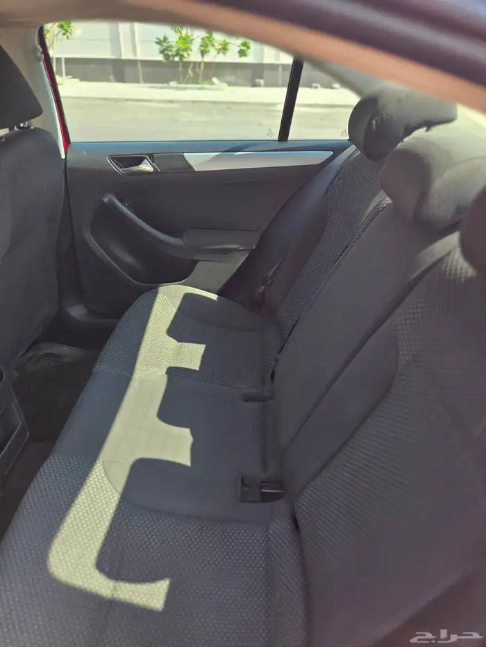 للبيع فولكس فاجن جيتا Volkswagen Jetta 2012 9