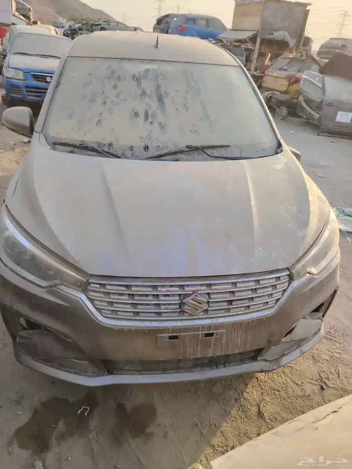 ارتيجا   ارتيجا مصدوم متوفر لدينا قطع غيار سزوك ارتيجا مود 2
